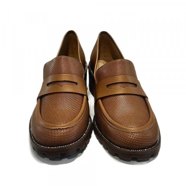 Luz da Lua Loafer Salto Amêndoa 