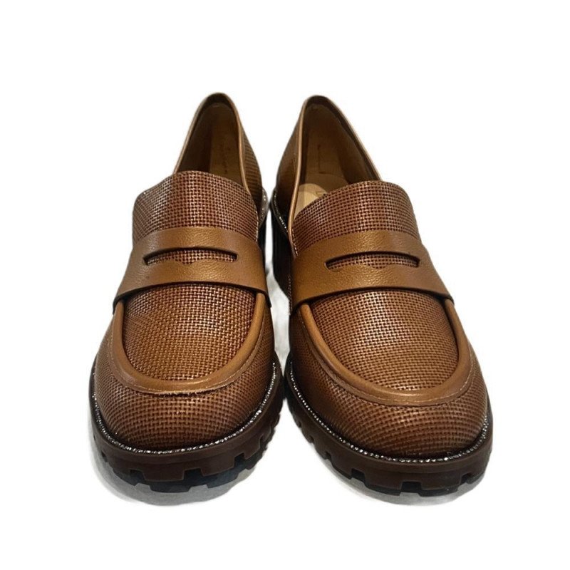 Luz da Lua Loafer Salto Amêndoa 