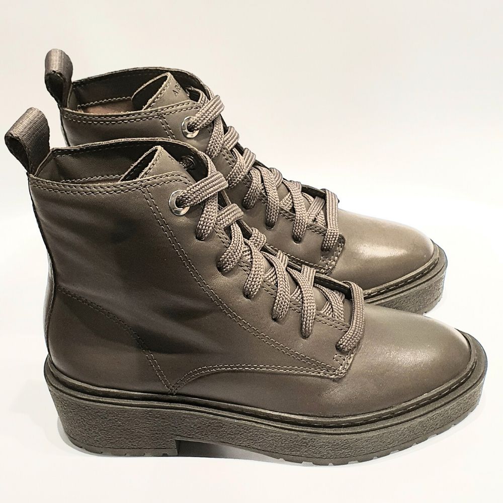 bota anabela arezzo